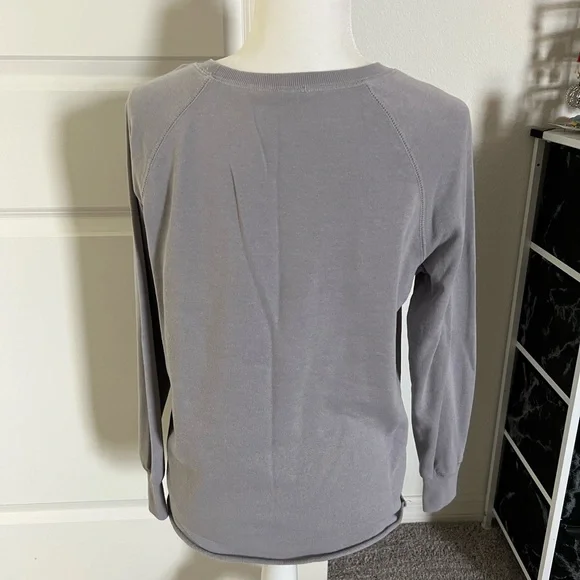 EUC Gray Graphic Women's Sweatshirt Extra Small - Picture 4 of 7